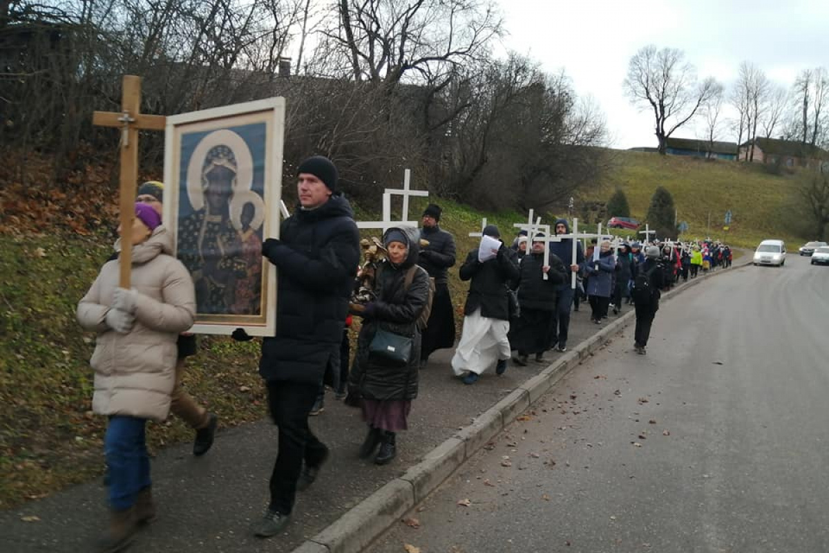 52 ребенка убивают ежедневно. В Новогрудском районе провели паломничество ради прощения греха абортов