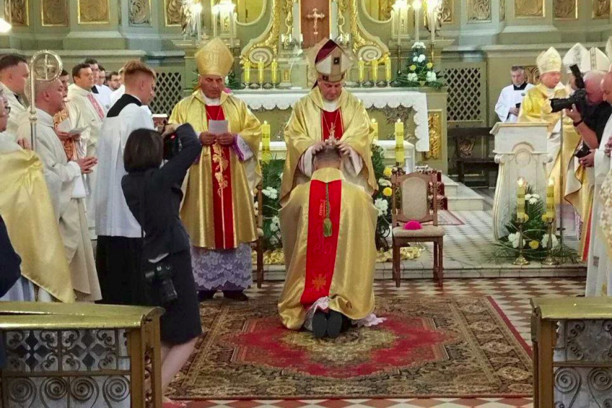 Новый епископ рукоположен в Беларуси: «Просим мира у Бога»