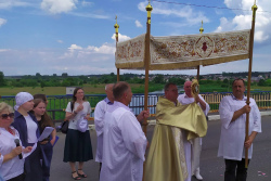 Реку Неман благословила католическая процессия на Столбцовщине