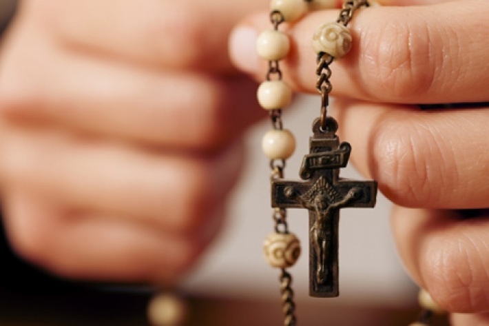 У католиков начался месяц молитвы Розария