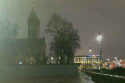 До открытия Красного костела в Минске остался один год. Но его будущее остается туманным