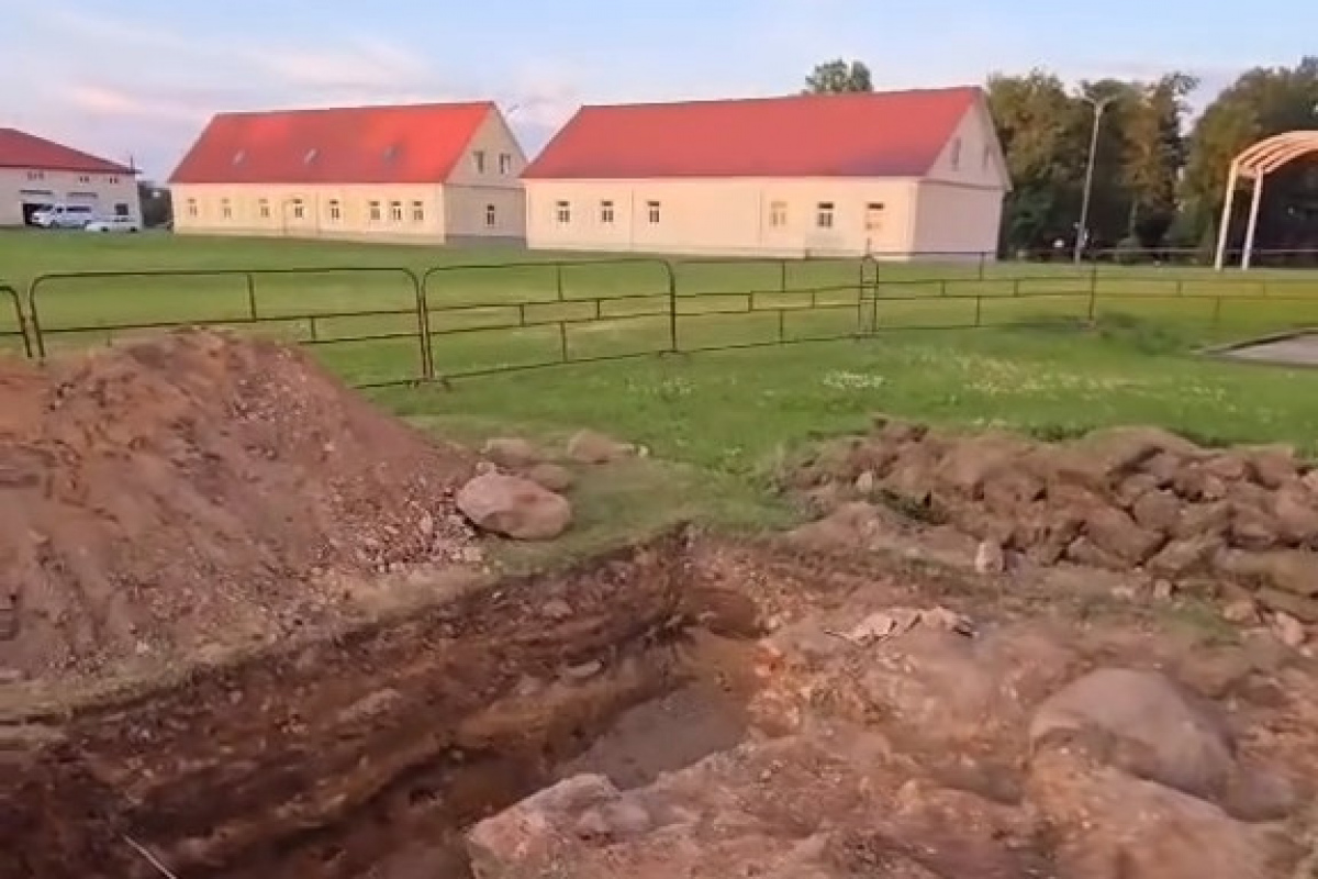 Начались раскопки в Будславе: что ищут и какие планы?