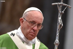 Папа глубоко осуждает расстрел в гей-клубе в США