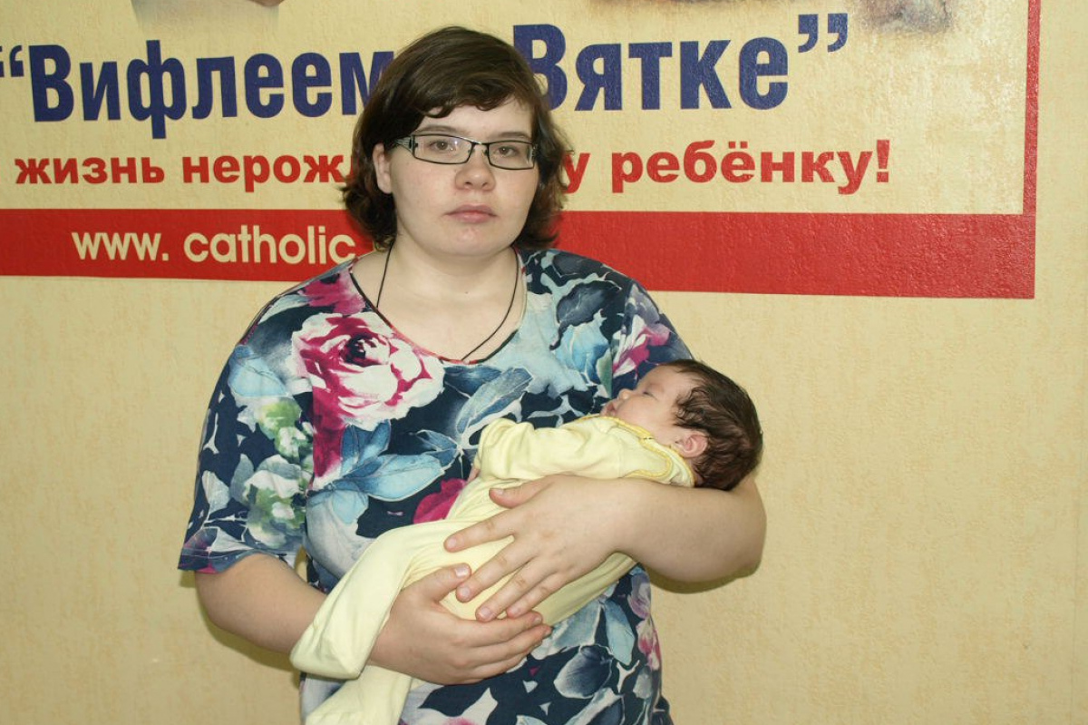 Вера стала 50-й: польский священник помогает россиянкам не делать аборт