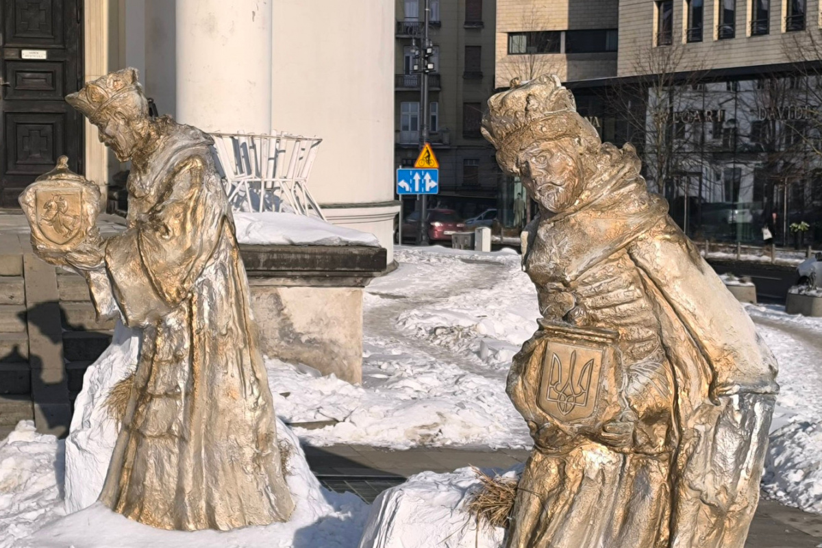 Три народа – Польши, Беларуси и Украины – объединила необычная композиция в центре Варшавы