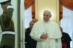 Папа Франциск и белорусы в Литве - фотоотчет