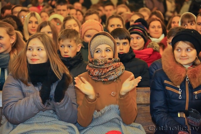 Молодежь всей Беларуси приглашают на Великопостное бдение и встречу с Госсекретарем Ватикана