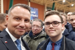 16-летний гомельчанин встретился с президентом Польши и сделал с ним селфи