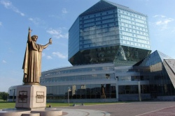 Митрополит Кондрусевич предложил назвать Нацбиблиотеку Беларуси в честь Скорины