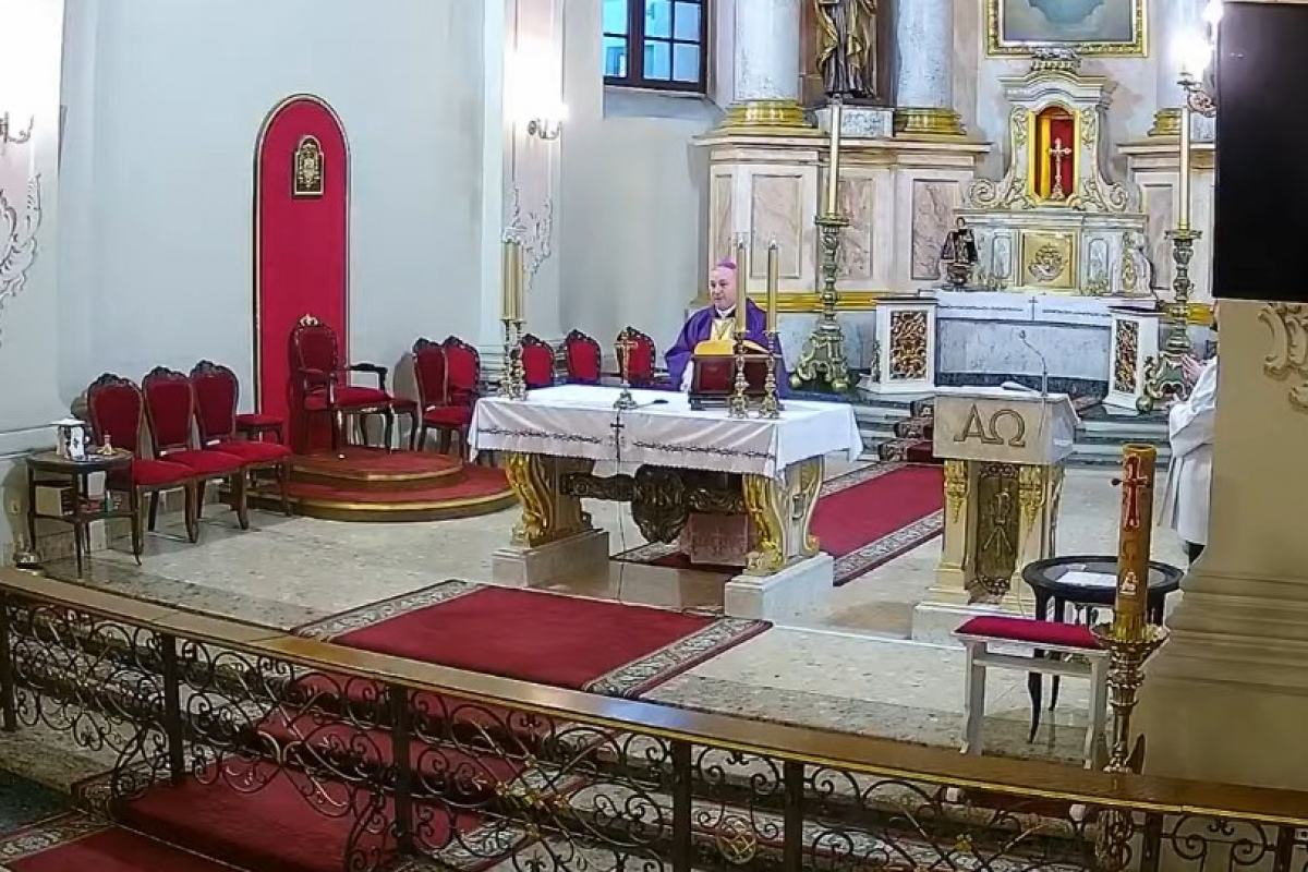 Состоялась Месса беларусского епископата за мир для Украины и Святой Земли – но незаметно